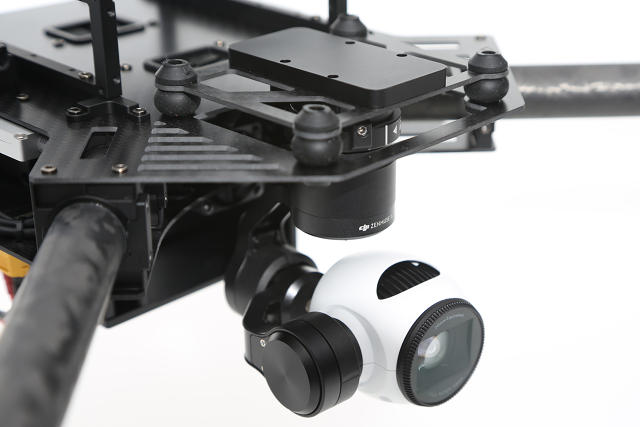http://e.fastcompany.net/multisite_files/fastcompany/imagecache/inline-large/inline/2015/06/3047157-inline-s-2-fc-pilots-could-fly-djis-new-m100-drone-for-developers-using-oculus-vr-goggles.jpg